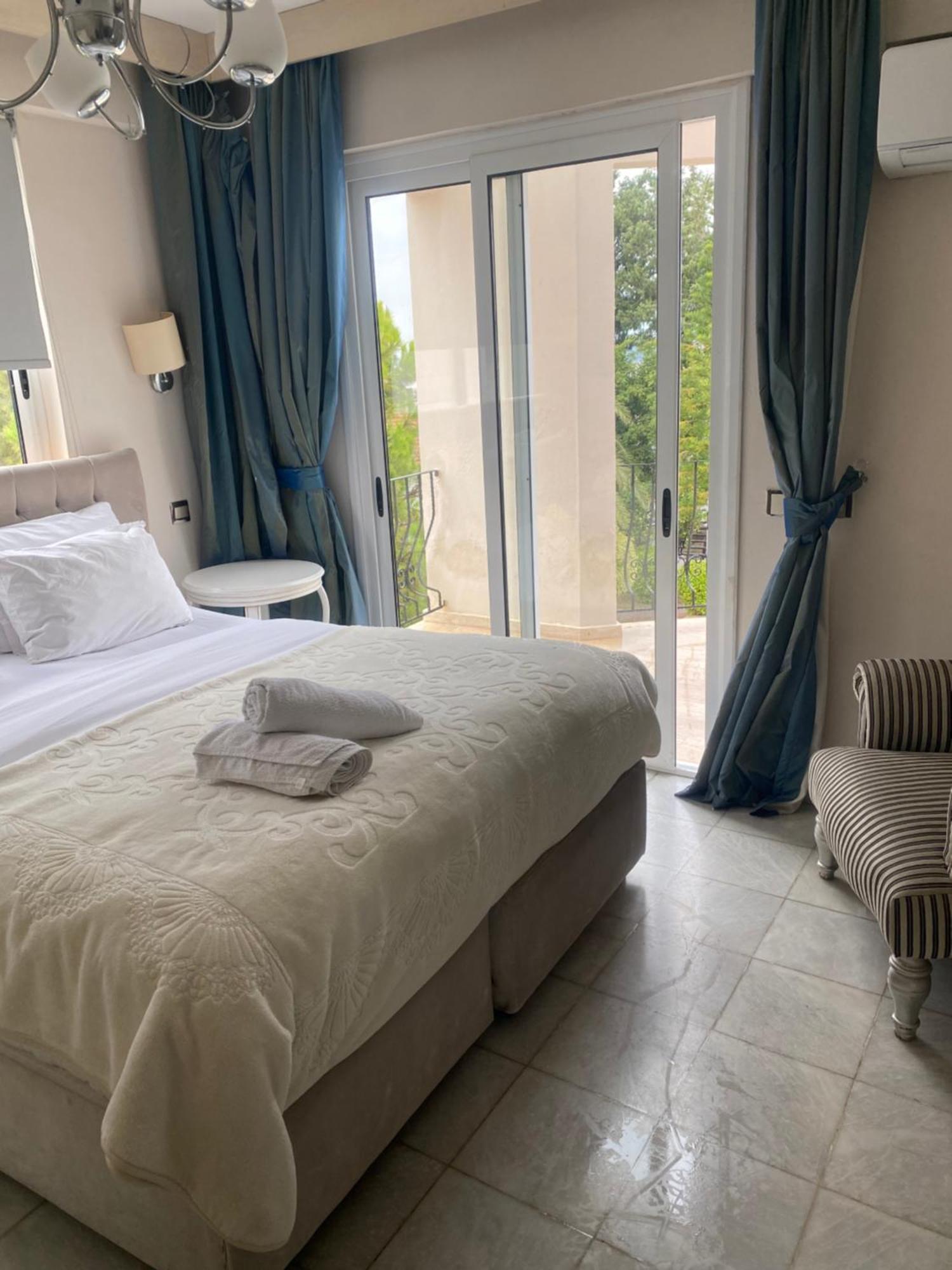 The Prince Inn Hotel & Villas Agios Georgios  Exterior photo